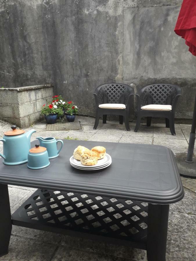 Antig Beag Villa Kilmacthomas ภายนอก รูปภาพ